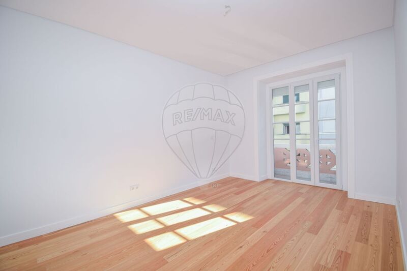Apartamento T3 à venda em Arroios, Lisboa RE/MAX Portugal