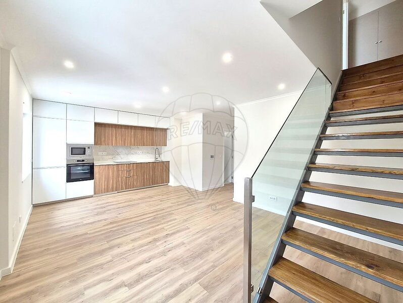Apartamento T3 à venda em Alcabideche, Cascais RE/MAX Portugal