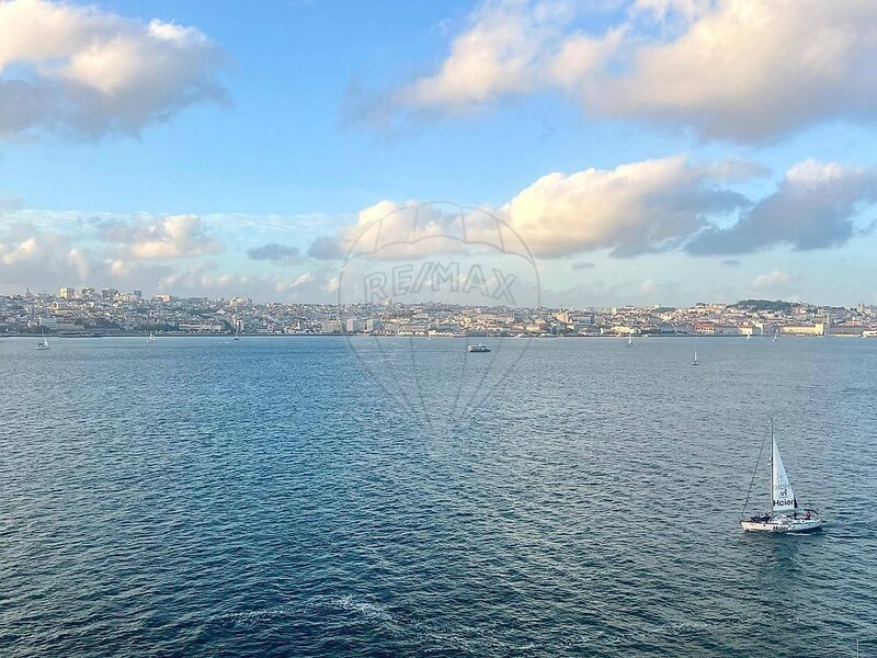 Apartamento T2 para arrendar em Almada, Cova da Piedade, Pragal e Cacilhas, Almada RE/MAX Portugal