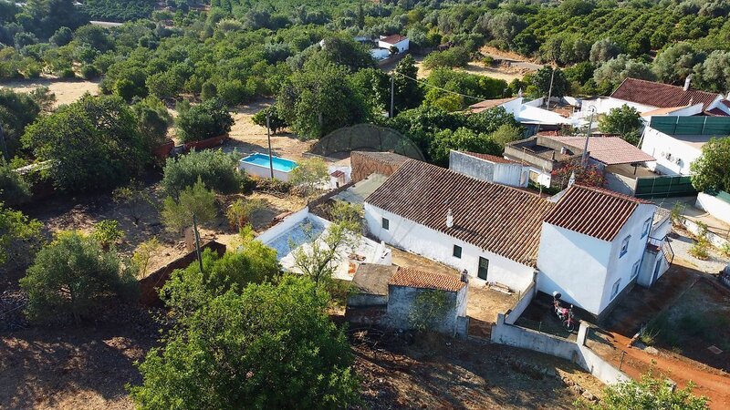 Moradia T2 à venda em São Bartolomeu de Messines, Silves RE/MAX Portugal