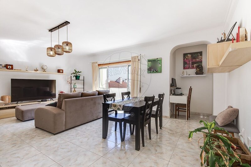 Apartamento T3 à venda em Baixa da Banheira e Vale da Amoreira, Moita RE/MAX Portugal