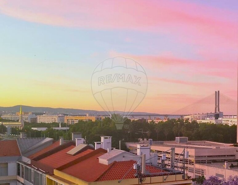Apartamento T3 à venda em Parque das Nações, Lisboa RE/MAX Portugal