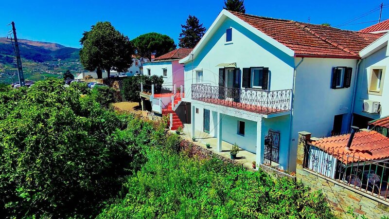 Moradia T4 à venda em Cidadelhe, Mesão Frio RE/MAX Portugal