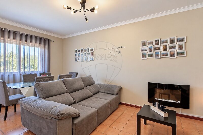 Apartamento T2 à venda em Gulpilhares e Valadares, Vila Nova de Gaia RE/MAX Portugal