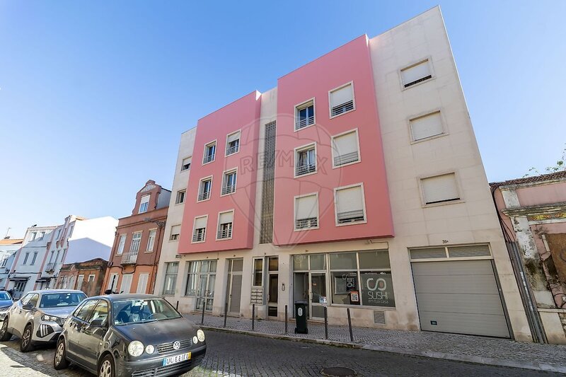 Apartamento T2 à venda em Avenidas Novas, Lisboa RE/MAX Portugal