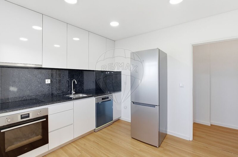 Apartamento T3 à venda em Perafita, Lavra e Santa Cruz do Bispo, Matosinhos RE/MAX Portugal