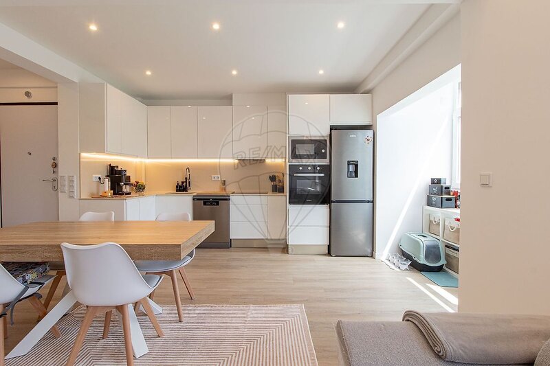 Apartamento T4 à venda em Agualva e Mira-Sintra, Sintra RE/MAX Portugal