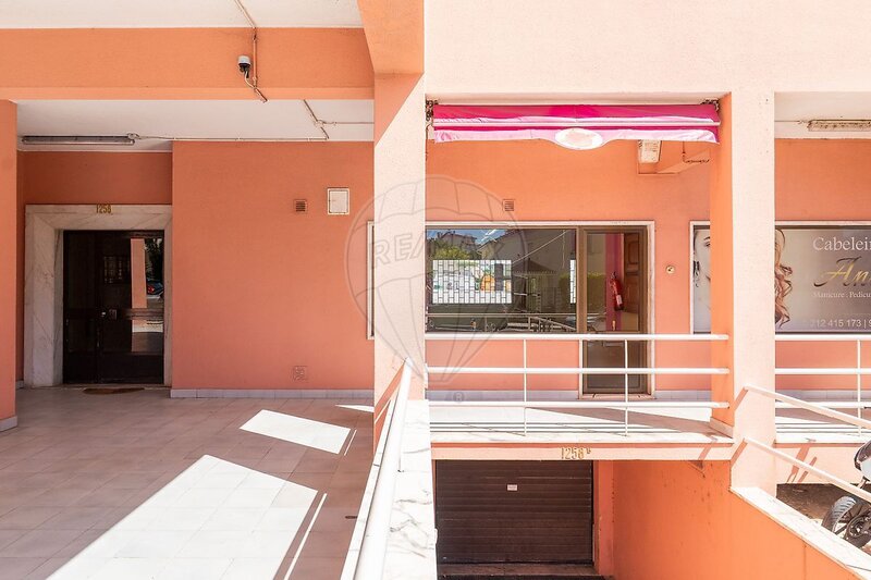 Loja para arrendar em São Domingos de Rana, Cascais RE/MAX Portugal