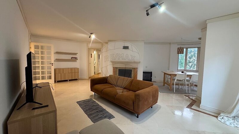 Apartamento T3 para arrendar em Lumiar, Lisboa RE/MAX Portugal