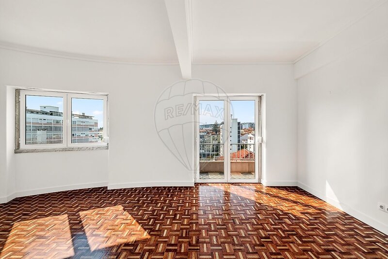 Apartamento T3 para arrendar em Estrela, Lisboa RE/MAX Portugal