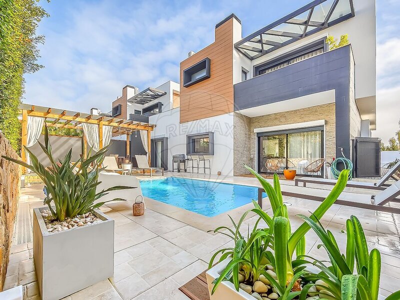 Moradia T4 de luxo à venda em Cascais e Estoril, Cascais RE/MAX Portugal