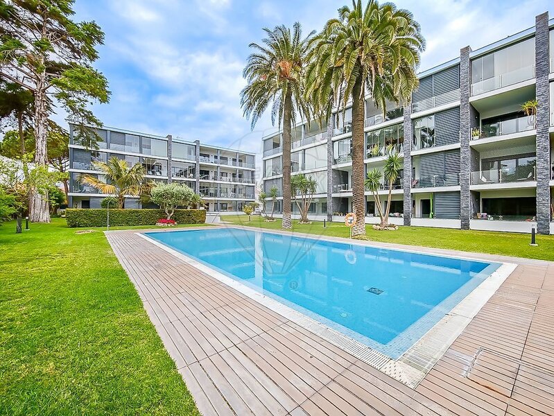 Apartamento T4 de luxo à venda em Carcavelos e Parede, Cascais RE/MAX Portugal