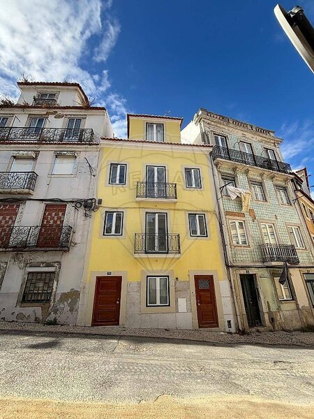 Apartamento T2 à venda em São Vicente, Lisboa RE/MAX Portugal