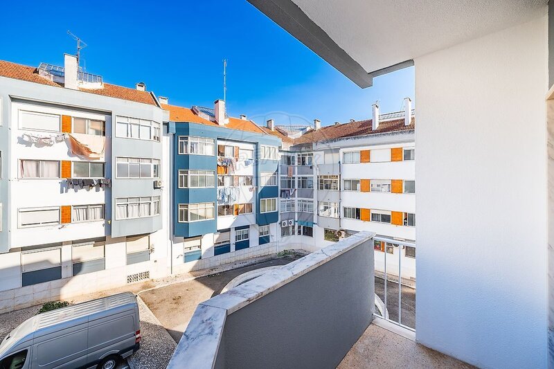 Apartamento T2 à venda em Agualva e Mira-Sintra, Sintra RE/MAX Portugal