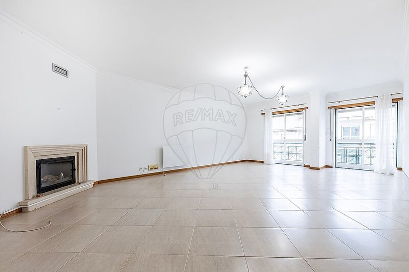 Apartamento T3 para arrendar em Queluz e Belas, Sintra RE/MAX Portugal