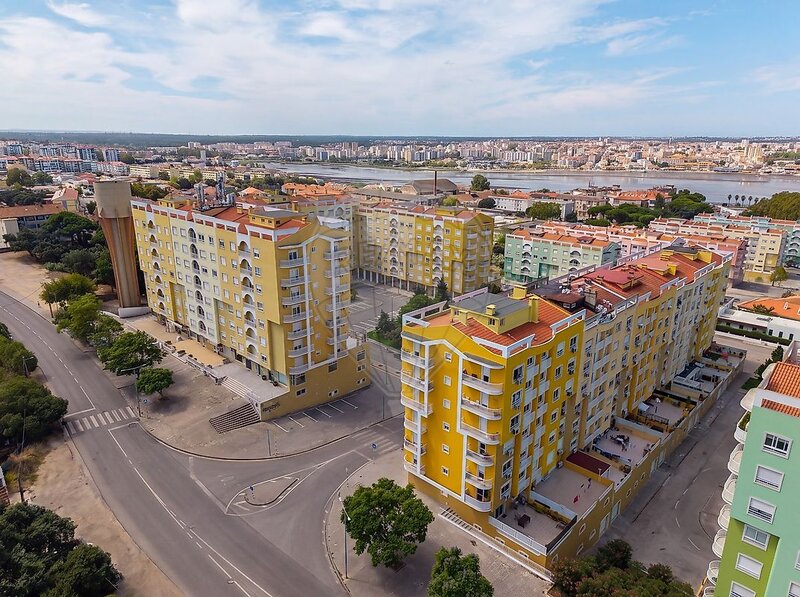 Apartamento T2 à venda em Seixal, Arrentela e Aldeia de Paio Pires, Seixal RE/MAX Portugal