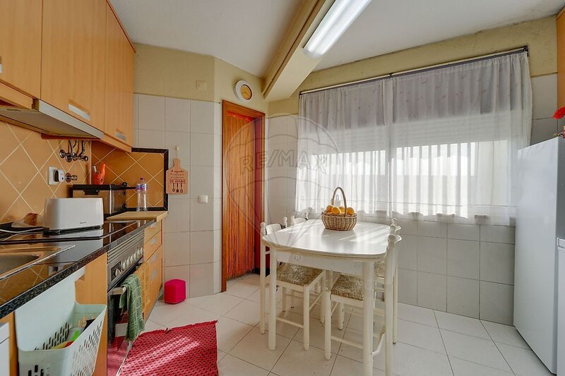 Apartamento T4 à venda em Lagoa e Carvoeiro, Lagoa (Algarve) RE/MAX Portugal
