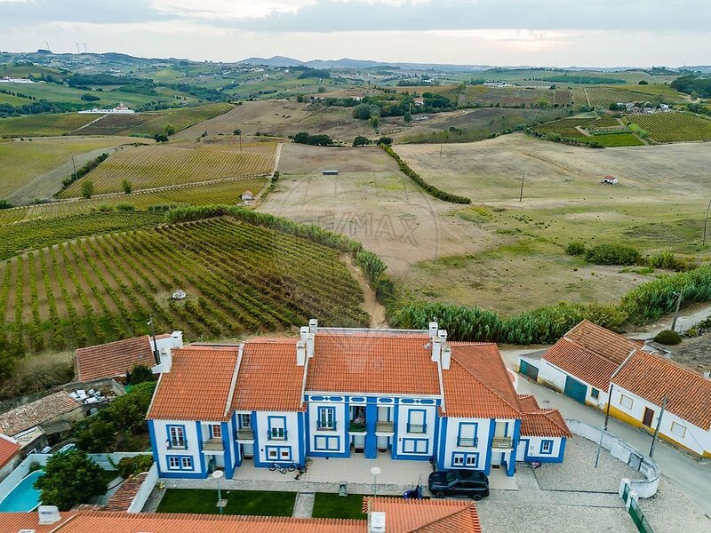 Moradia T3 à venda em Ribafria e Pereiro de Palhacana, Alenquer RE/MAX Portugal