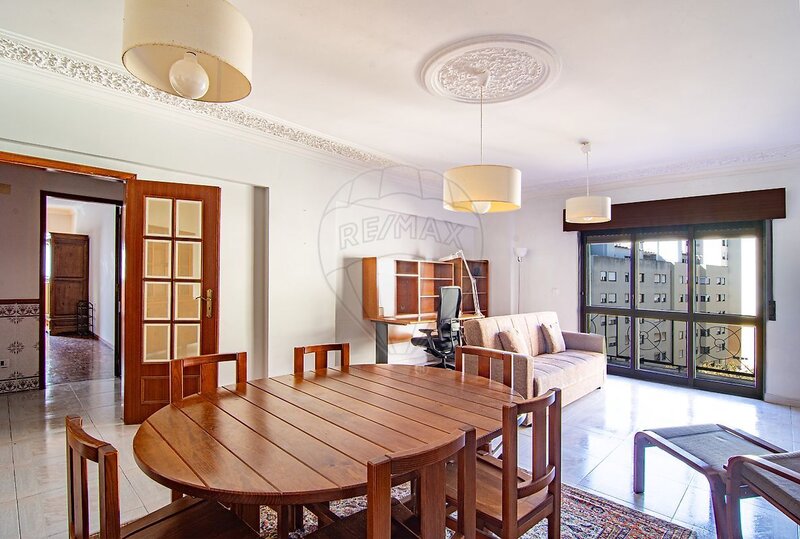 Apartamento T3 para arrendar em Massamá e Monte Abraão, Sintra RE/MAX Portugal