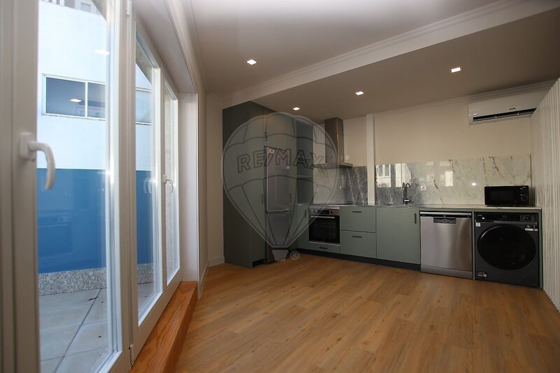 Apartamento T1 à venda em Oliveira, São Paio e São Sebastião, Guimarães RE/MAX Portugal