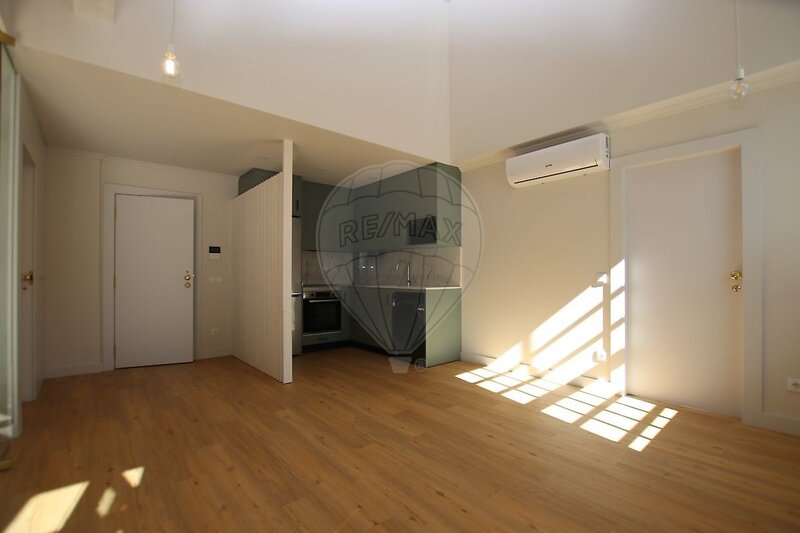 Apartamento T1 à venda em Oliveira, São Paio e São Sebastião, Guimarães RE/MAX Portugal
