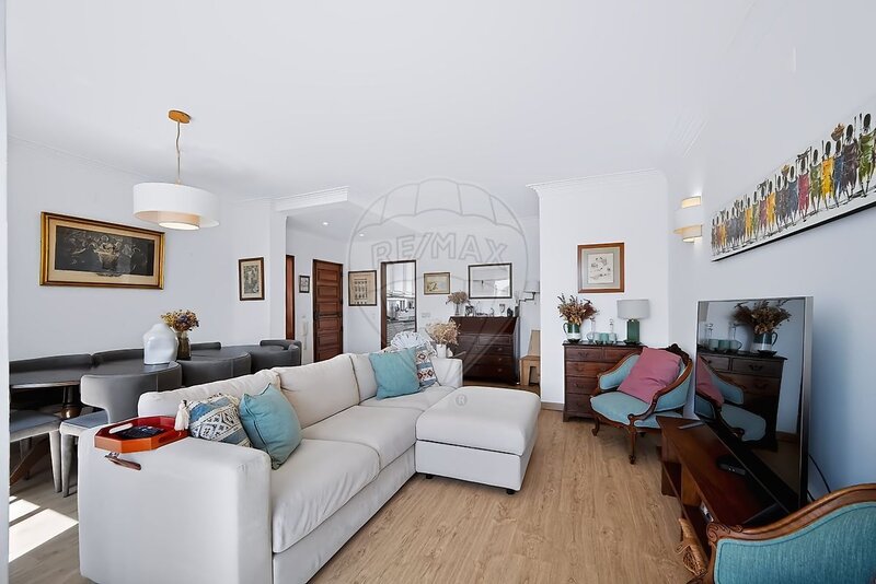 Apartamento T3 à venda em Cascais e Estoril, Cascais RE/MAX Portugal