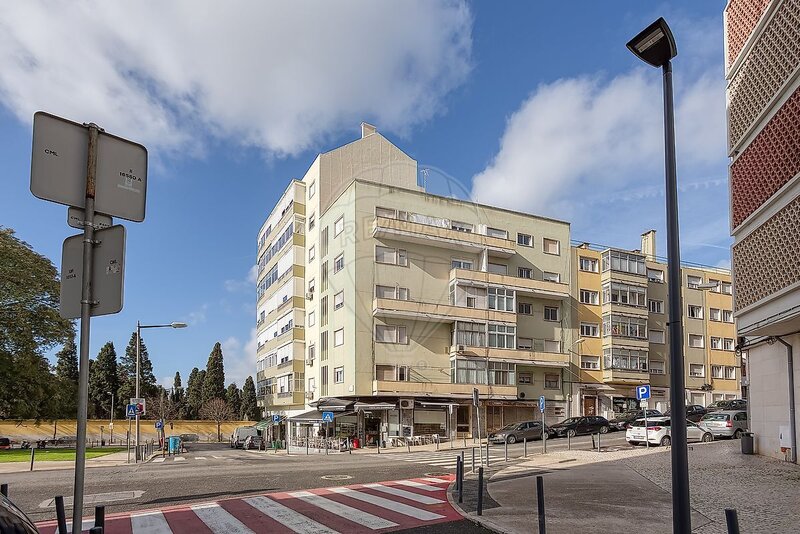 Apartamento T2 para arrendar em Campo de Ourique, Lisboa RE/MAX Portugal