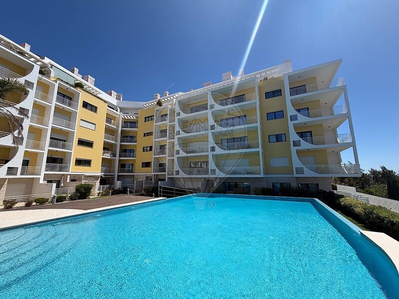 Apartamento T4 à venda em Alcabideche, Cascais RE/MAX Portugal