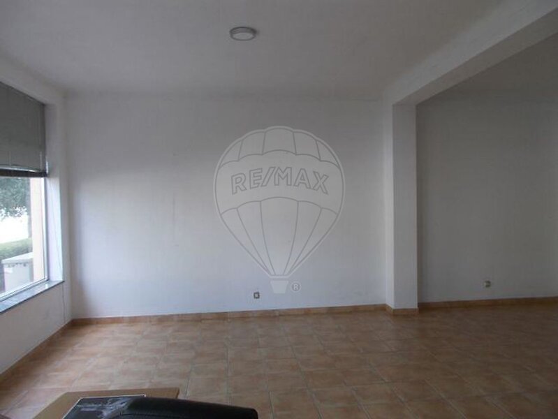 Loja para arrendar em Abraveses, Viseu RE/MAX Portugal