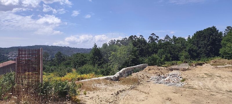 Terreno à venda em Couto de Baixo e Couto de Cima, Viseu RE/MAX Portugal