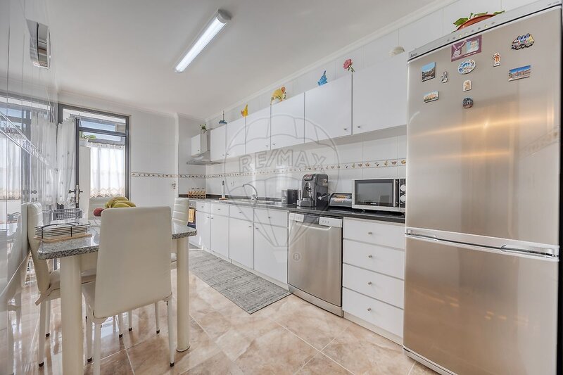 Apartamento T2 à venda em Muro, Trofa RE/MAX Portugal