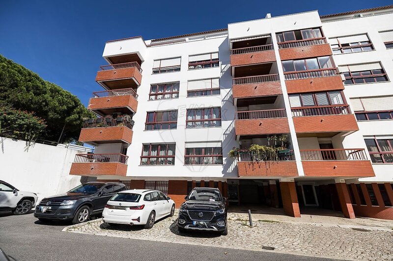 Apartamento T3 à venda em Oeiras e São Julião da Barra, Paço de Arcos e Caxias, Oeiras RE/MAX Portugal