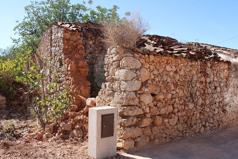 Moradia T1 à venda em Alte, Loulé RE/MAX Portugal