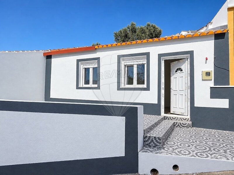 Moradia T3 à venda em Chamusca e Pinheiro Grande, Chamusca RE/MAX Portugal