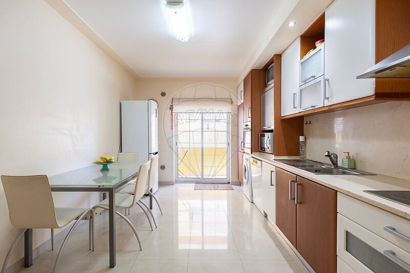 Apartamento T2 à venda em Nossa Senhora de Fátima, Entroncamento RE/MAX Portugal
