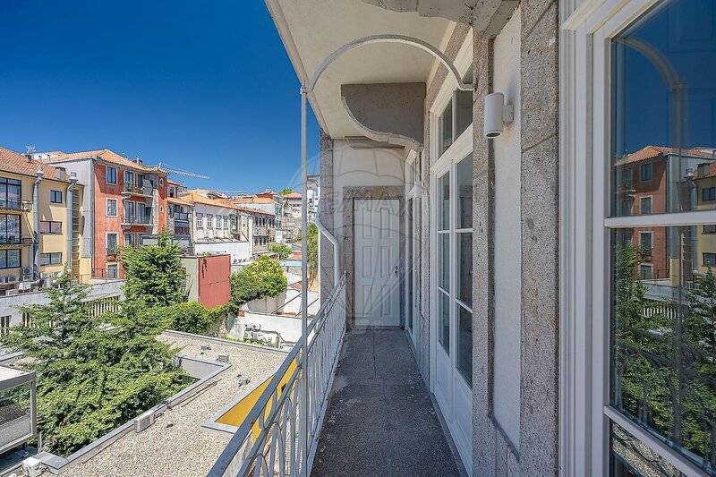 Apartamento T1 à venda em Cedofeita, Santo Ildefonso, Sé, Miragaia, São Nicolau e Vitória, Porto RE/MAX Portugal