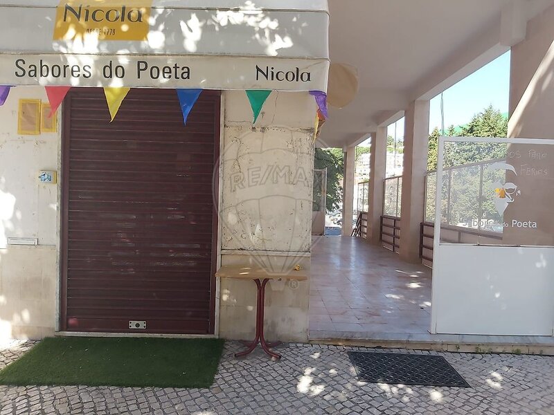Loja à venda em Ramada e Caneças, Odivelas RE/MAX Portugal