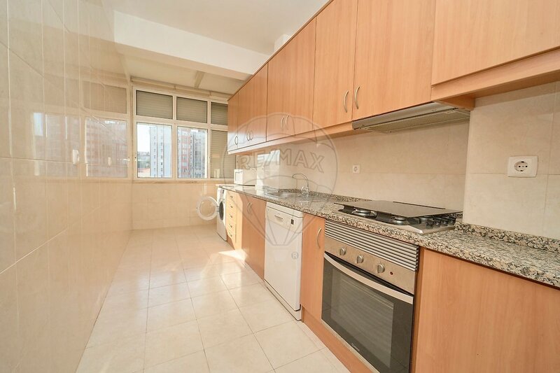 Apartamento T2 à venda em Águas Livres, Amadora RE/MAX Portugal
