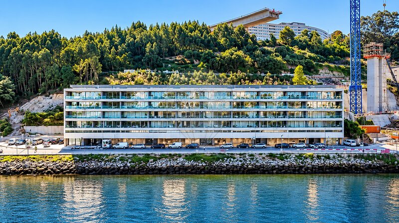 Apartamento T4 à venda em Santa Marinha e São Pedro da Afurada, Vila Nova de Gaia RE/MAX Portugal