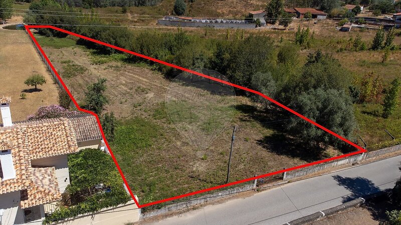 Terreno à venda em Serpins, Lousã RE/MAX Portugal