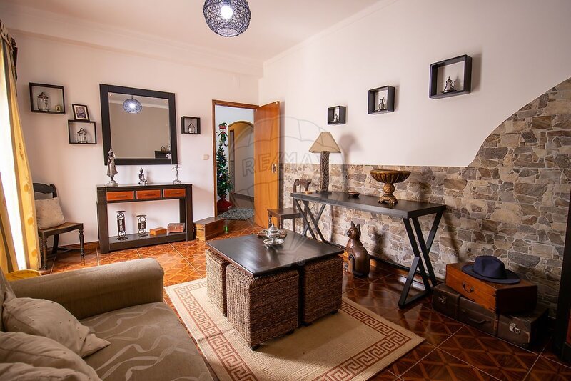 Apartamento T3 à venda em São Miguel de Poiares, Vila Nova de Poiares RE/MAX Portugal