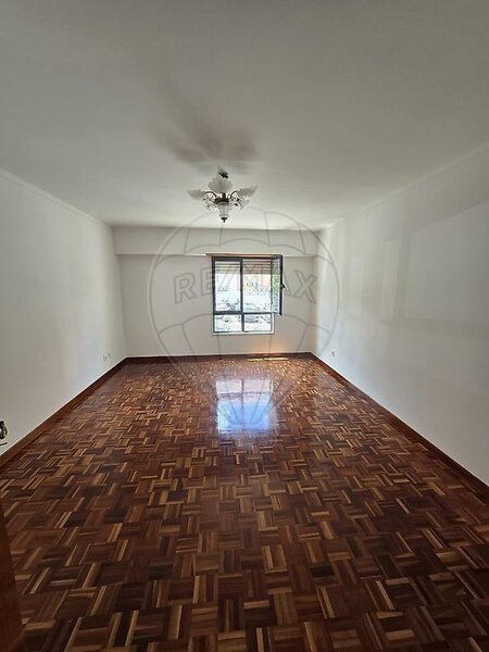 Apartamento T2 para arrendar em Santo António dos Cavaleiros e Frielas, Loures RE/MAX Portugal