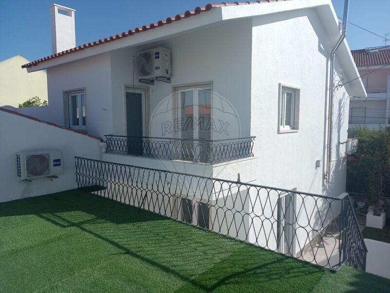 Moradia T4 à venda em São Domingos de Rana, Cascais RE/MAX Portugal