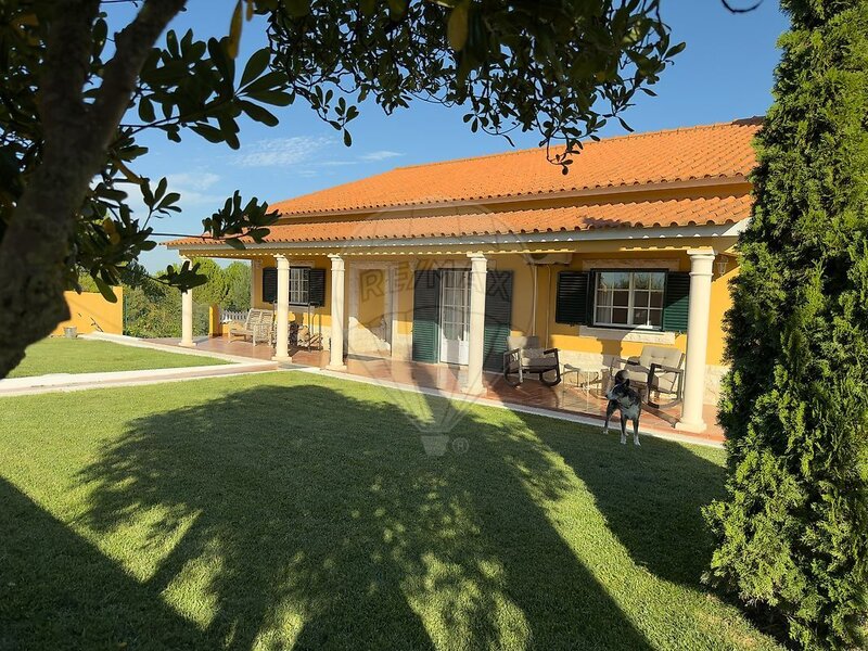Moradia T3 à venda em Manique do Intendente, Vila Nova de São Pedro e Maçussa, Azambuja RE/MAX Portugal