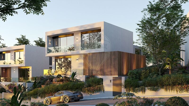 Moradia T4 à venda em Alcabideche, Cascais RE/MAX Portugal