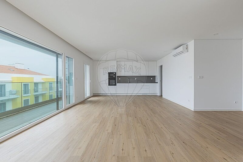 Apartamento T3 à venda em Mafra, Mafra RE/MAX Portugal