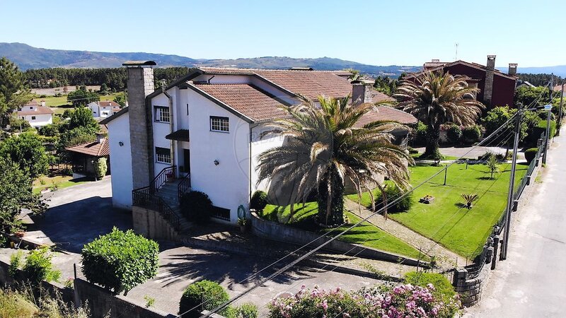 Moradia T5 à venda em Vale de Anta, Chaves RE/MAX Portugal