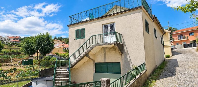 Moradia T4 à venda em Basto (São Clemente), Celorico de Basto RE/MAX Portugal