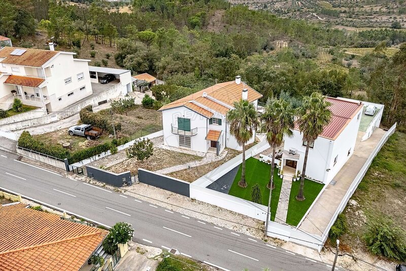Moradia T4 à venda em Brasfemes, Coimbra RE/MAX Portugal