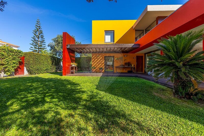 Moradia T5 de luxo à venda em Barcarena, Oeiras RE/MAX Portugal